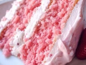 Scopri di più sull'articolo Torta celeste alle fragole
